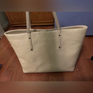 Large Cream Purse with Pockets
